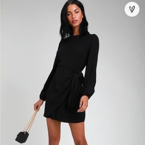 NWT Lulu’s cocktail dress. Long sleeves make it great for fall/winter! Size Med
